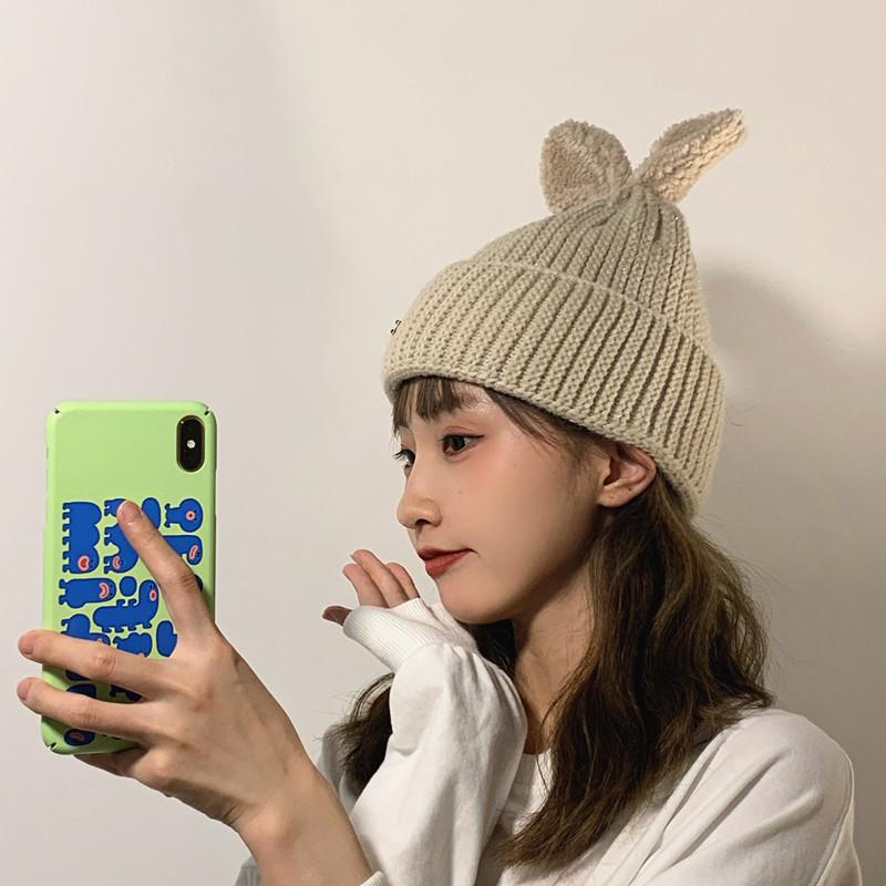 

2020 New Winter Ladies Fashion Embroidered Knit Letters Hat Girl Outdoor Warm Women's Hats Winter Snow Hat Ear Cap