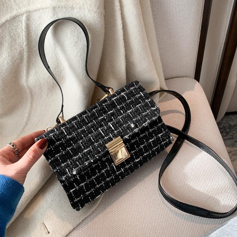 

New Fashion Square Bag For Women Soft Leather Female Shoulder Bag Simple Plaid Crossbody Lady Versatile Luxury Purse, Black