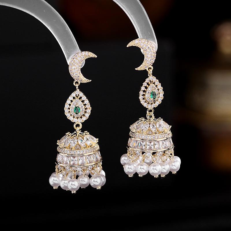 

European and American Retro Bell Earrings For Lady Statement Pearl Tassel Dangler Cubic Zircoani Wedding Bridal Pendant Earrings