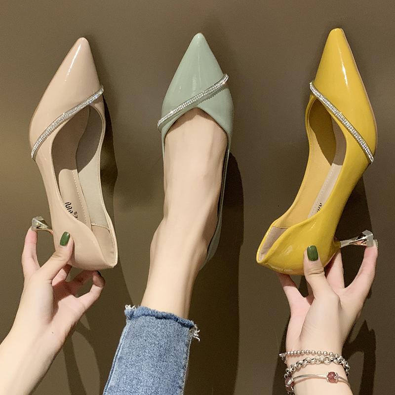 

Spring Woman Pumps Crystal Boat Shoes Pointed Toe Medium Heels Patent Leather Dress Shoes Rhinestone Wedding Bridal 7923C, Yellow