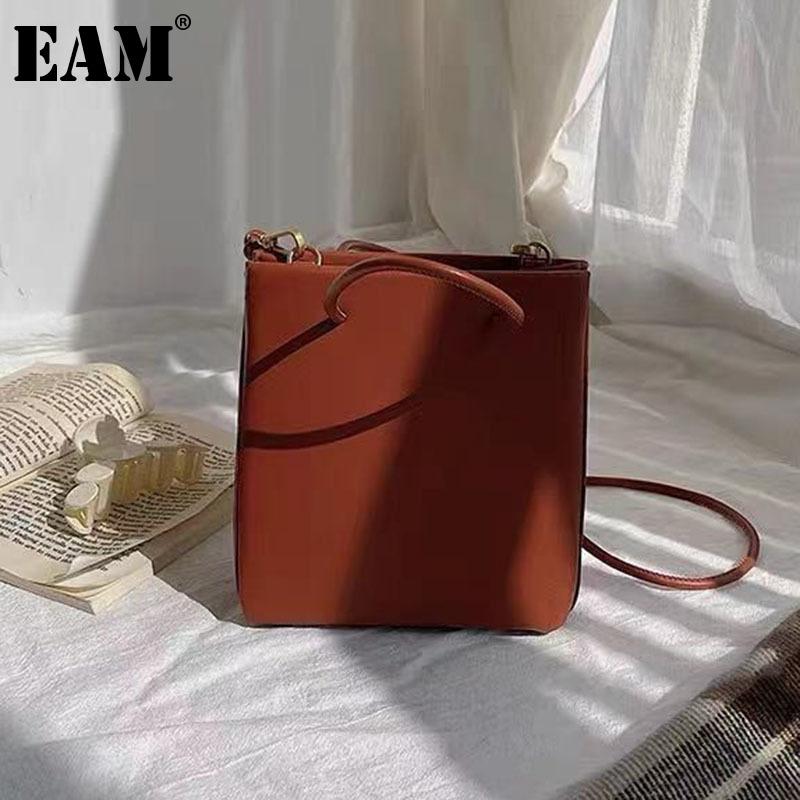 

[EAM] Women New Vintage Small Square PU Leather Flap Personality All-match Crossbody Shoulder Bag Fashion Tide 2021 18A1707, Black