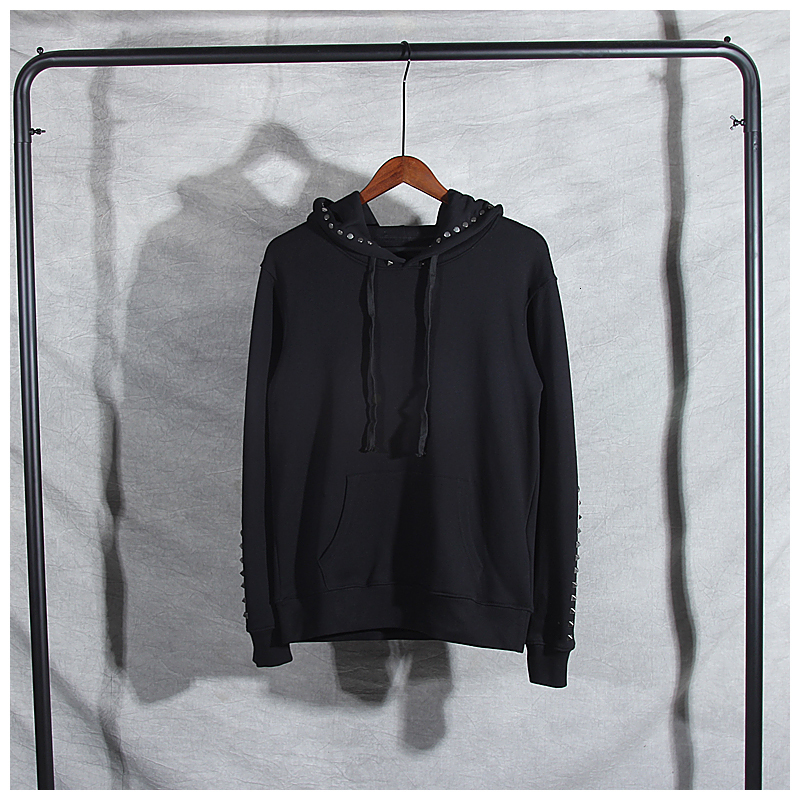 

2021 Winter Fashion Brand New Three-dimensional Metal Button Nail Decorative Hoodie Men's and Women's Cotton Coat Couple Crwj, Black