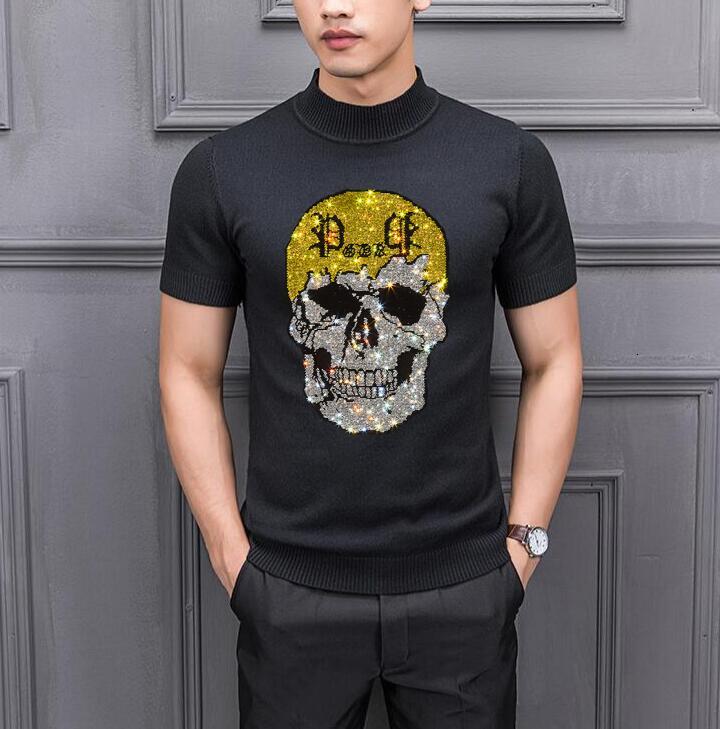

2021 New Men Fall Casual Winter Short Sweaters with Diamond for Man Wvjz, Black.