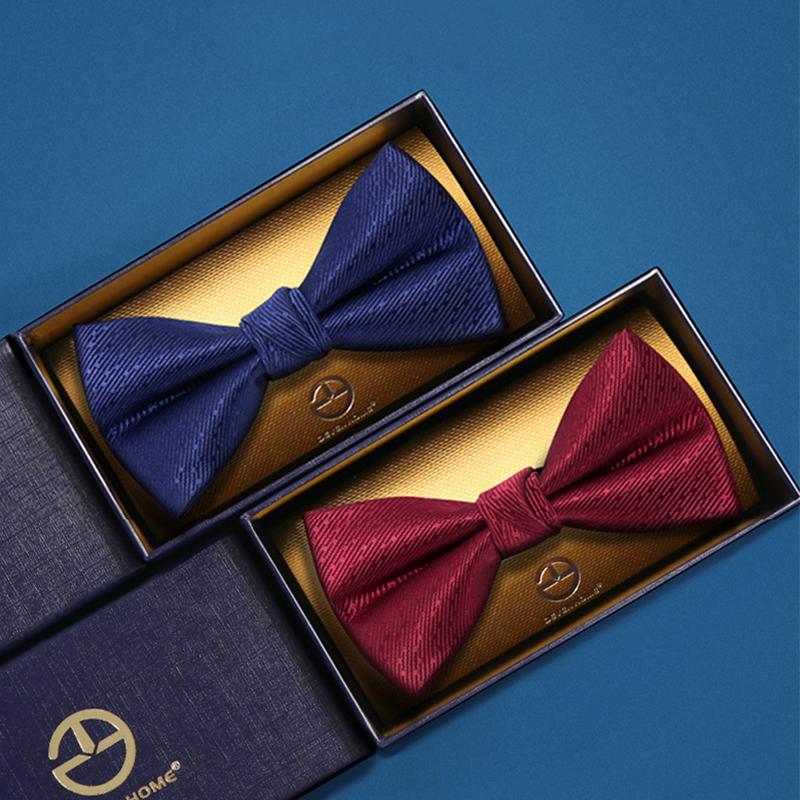 

Designer Brand Wine Red Bowtie For Men Top Quality Groom Wedding Party Butterfly Bow Tie Silk Polyester Two Laywe With Gift Box