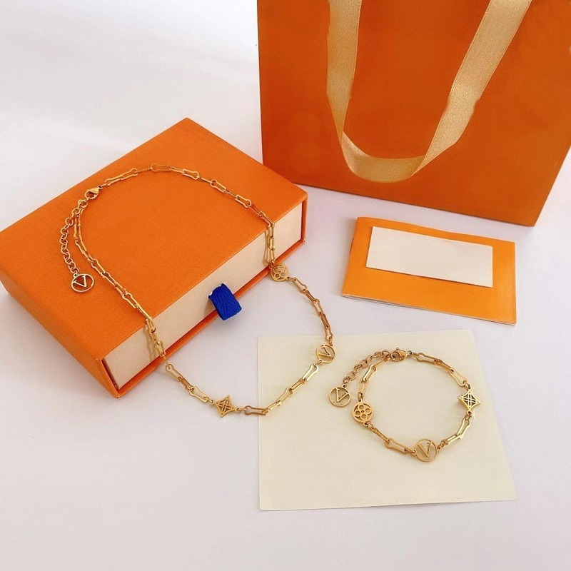 

Europe America Fashion Jewelry Sets Lady Women Hollow Out V Initials Forever Young Necklace Bracelet one pc, Silver