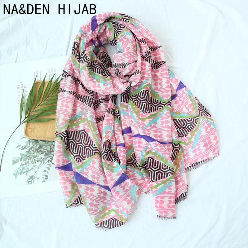 

Scarves Fashion Geometric Plain Cotton Scarf With Tassel Maxi Hijab Elegant Women Shawls Muslim Headband Wrap 10pcs/lot