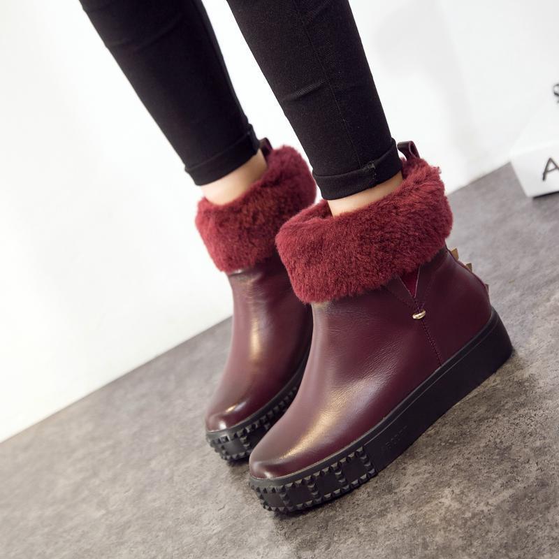 

Cotton Snow Boots Rivets Winter Shoes Women 2020 New Genuine Leather Snow Boots Women's Plus Size 40 Scarpe Donna A2021, Black