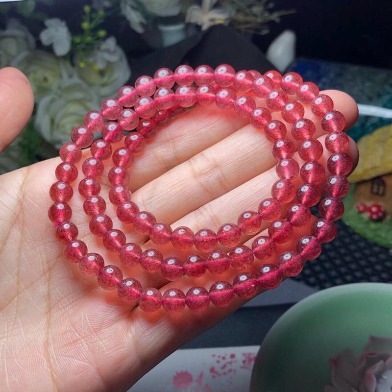 

Strawberry Crystal Three Circle Bracelet Size 6-6.5mm Wearing Can Increase Personal Charm Harmony And Friendliness