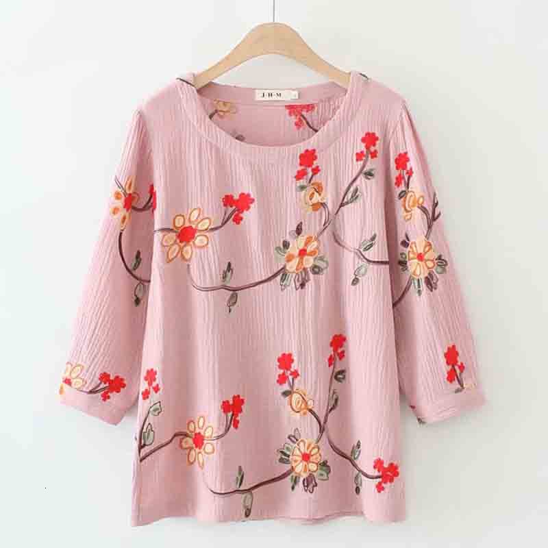 

2021 New Women's spring around neck 3/4 sleeve embroidered T-shirts plus size tops dressed as mother 4xl, Green