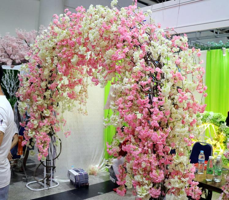 

Natural vertical silk cherry blossom for wedding decoration DIY Cherry trees artificial flower bouquet 150CM long SN1145, White
