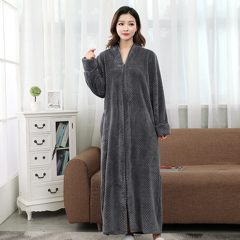 

2021 New Female Autumn Long Oversized Solid Flannel Sleepwear Thicken v Neck Loosely Bathrobe Ladies'bath Xzmf, Red