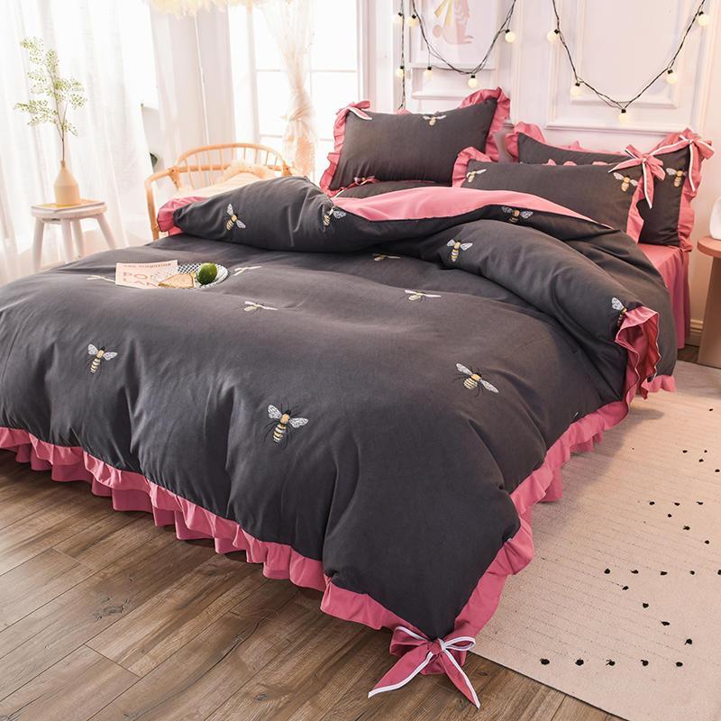 

Beautiful bow Bedding Sets Little bee Home Textile Dark grey Bedding Lotus leaf Bed linen Double Bed Sanding Duvet Cover Sheet1, Colour 6