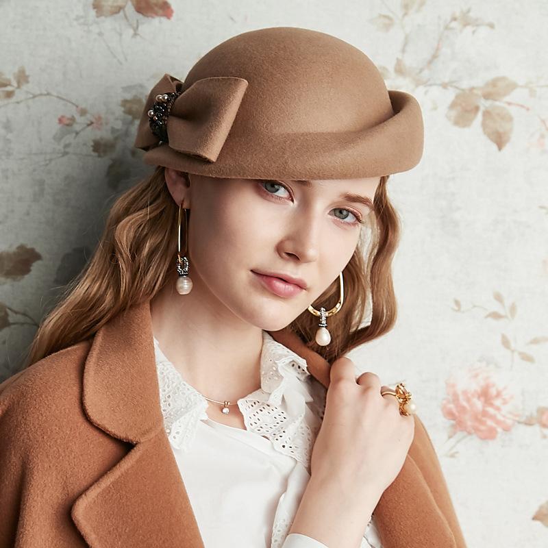 

Autumn and winter new products customized woolen cloth versatile British hat retro high end women's Felt Hat Beret, Beige