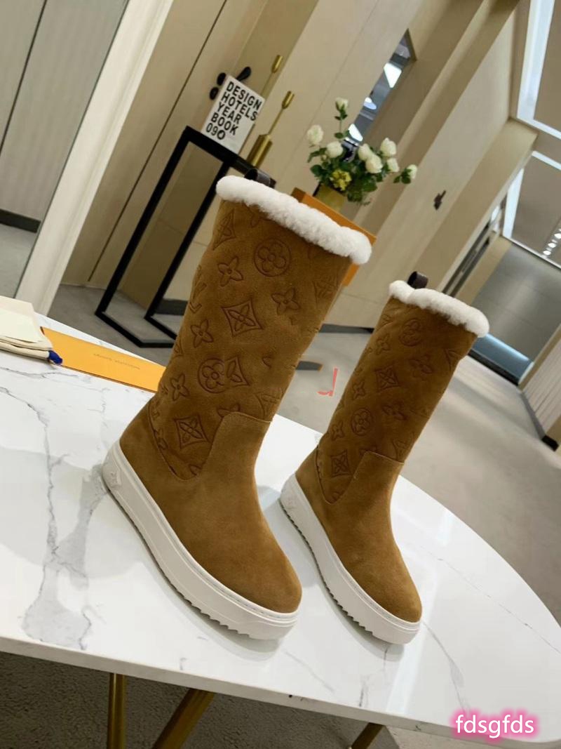 

2020snow boots cute personality letter printing waterproof sleeves wear-resistant winter full wool boots plus size, Black