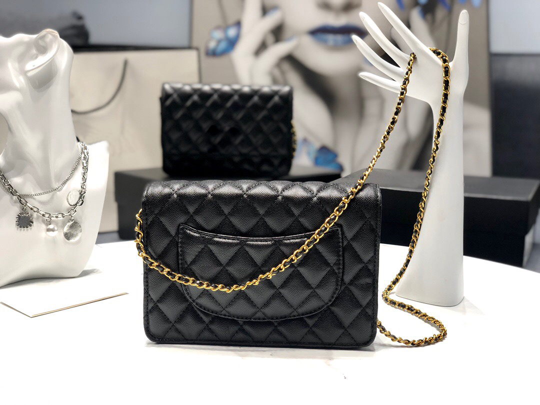 

Senior female inclined across western style 2020 new tide feeling bag web celebrity joker small sweet wind ling chain inclined shoulder bag, Black