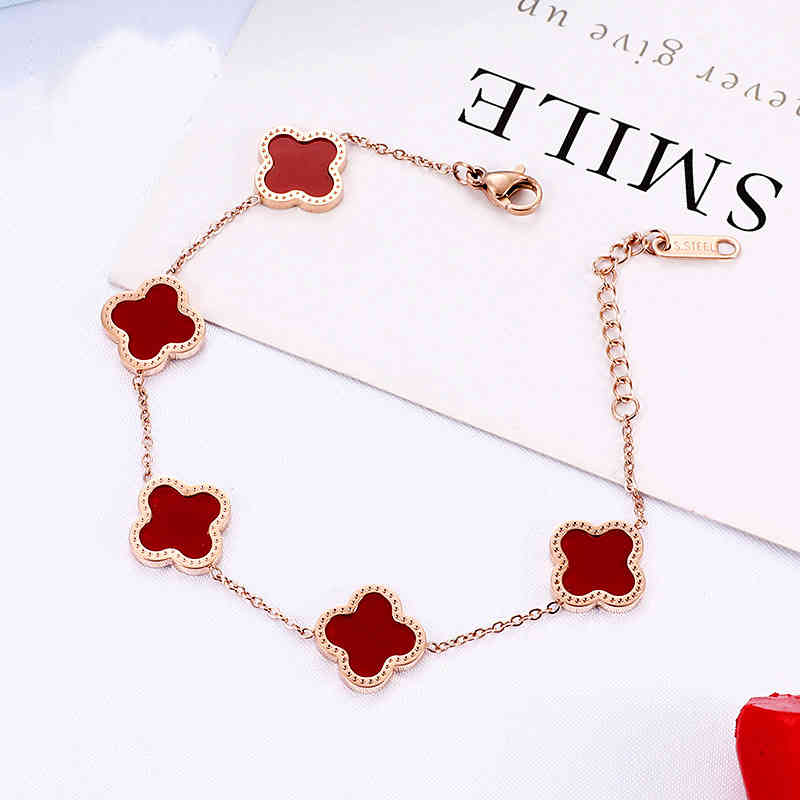 

Korean black clover five flower bracelet female 18k rose gold bracelet student simple fashion titanium steel bracelet