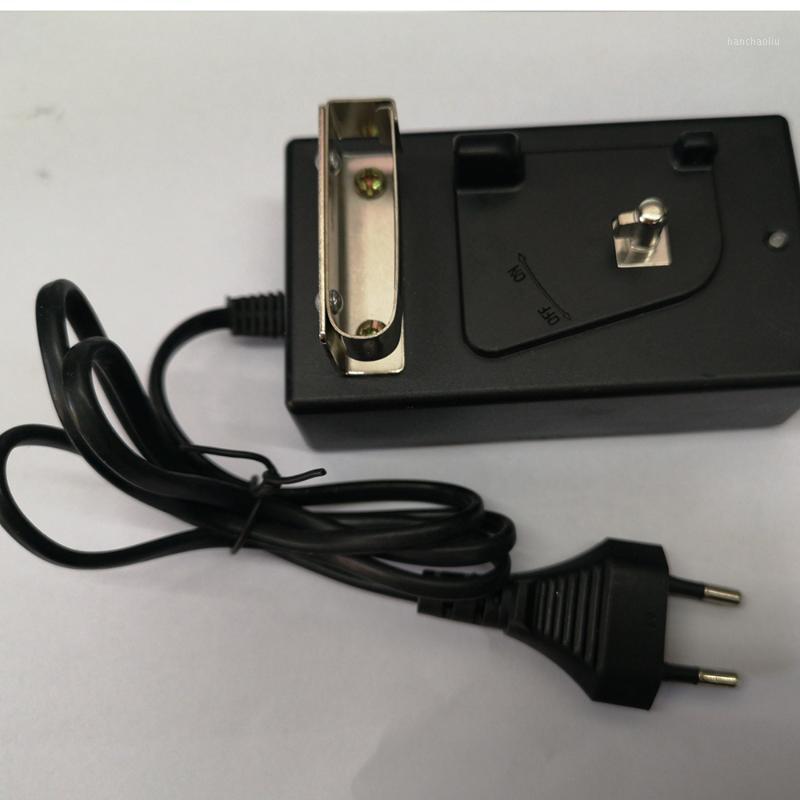 

AC90-240V 50-60Hz Mining lamp charger for Li-ion/ NiMH Battery1