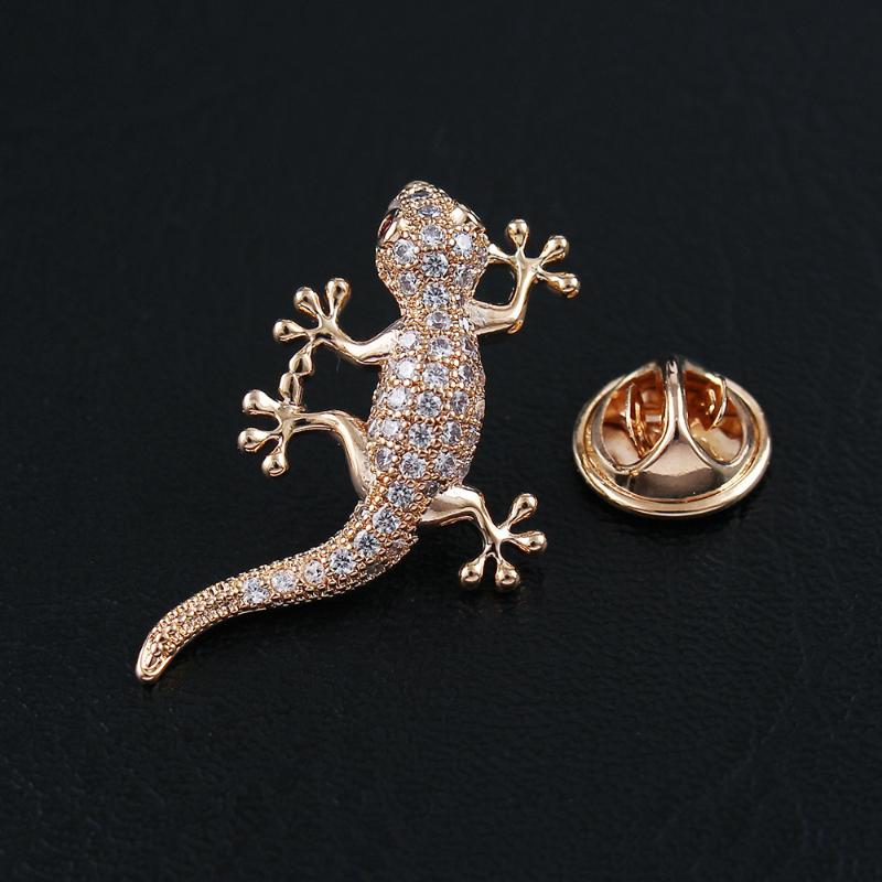 

CINDY XIANG New Arrival Cubic Zirconia Lizard Gecko Collar Brooches For Women And Men Unisex Animal Pin Luxury Coat Accessories