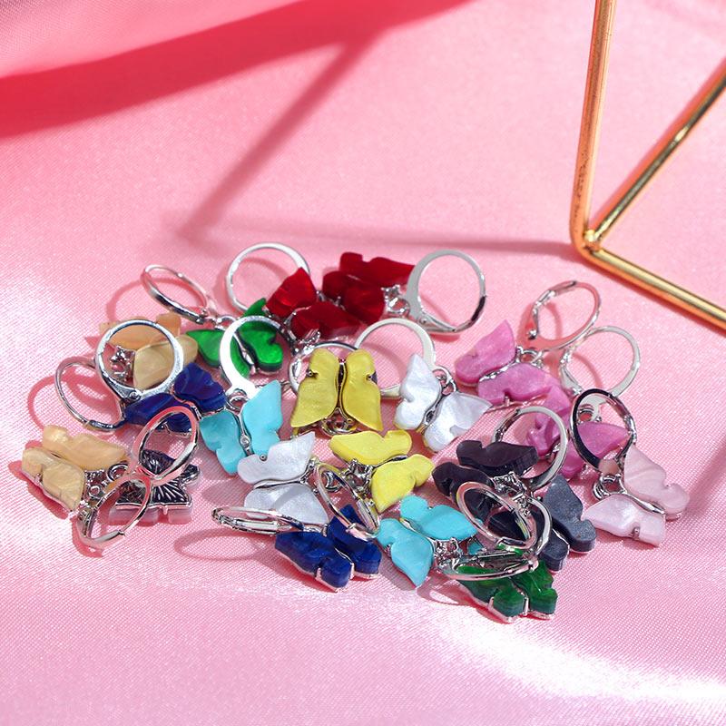 

JUST FEEL 2 Pair/Sets Korea Fashion Acrylic Butterfly Insect Hoop Earrings Silver Color Circle Earring Wedding Party Gift