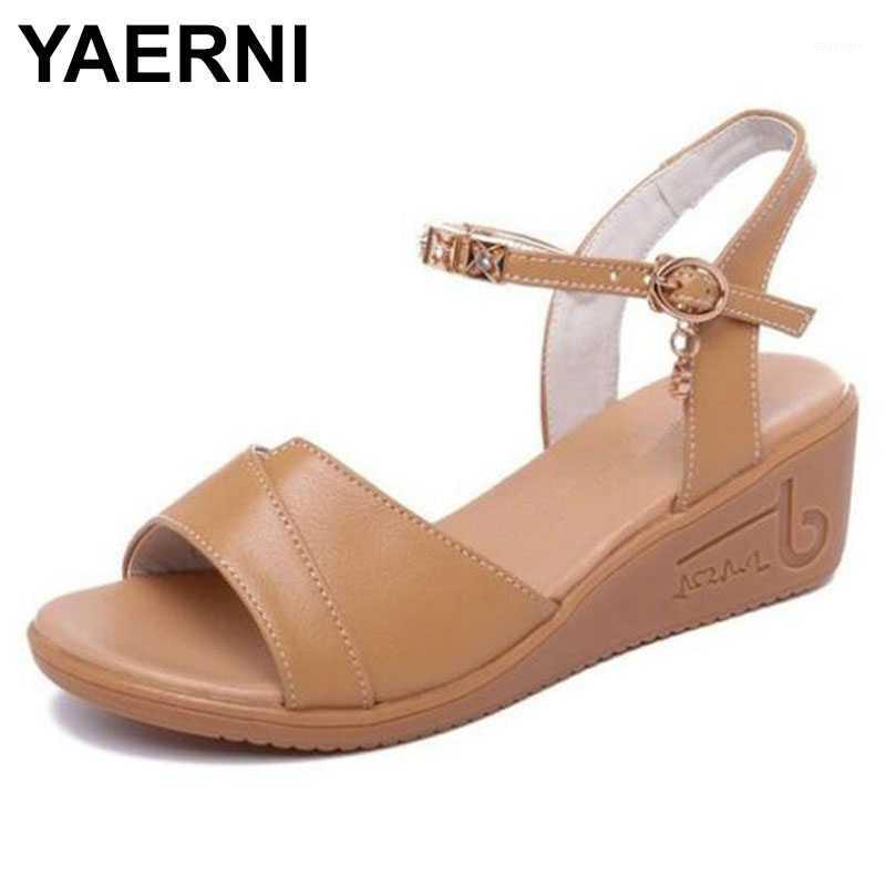 

YAERNISpecial price promotion big size women shoes casual sandals flat wedge sandals2020new genuine leather sandals wild fashio1, Beige