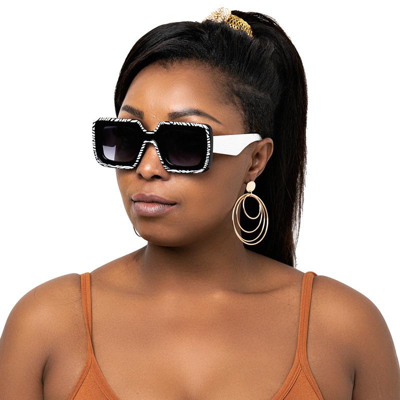 

Sunglasses Fashion Spring Color Women Brand Designer Vintage Square Sun Glasses Female Stripe Punk Shades Oculos Feminino