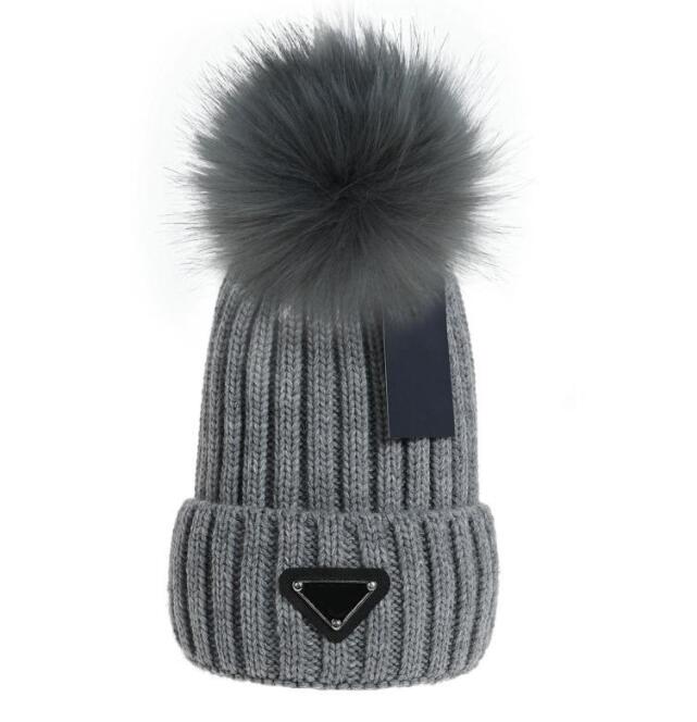 

Designer Skull Caps Fashion Fax Fur Pom Beanie Breathable Keep Warm Cashmere Hat for Man Woman 6 Color High-quality, Blue;gray