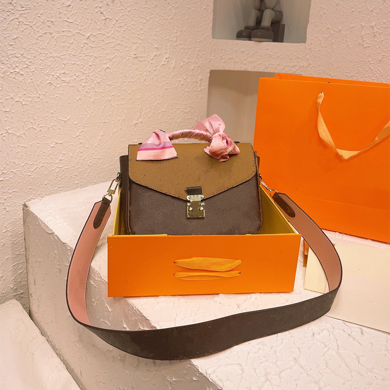 

Fashion Presbyopia Hand Messenger Bag Genuine Leather Flip Cover Wide Shoulder Straps High Capacity Famous Designer Handbags Retro Luxurious Wallet Crossbody Bag, A1