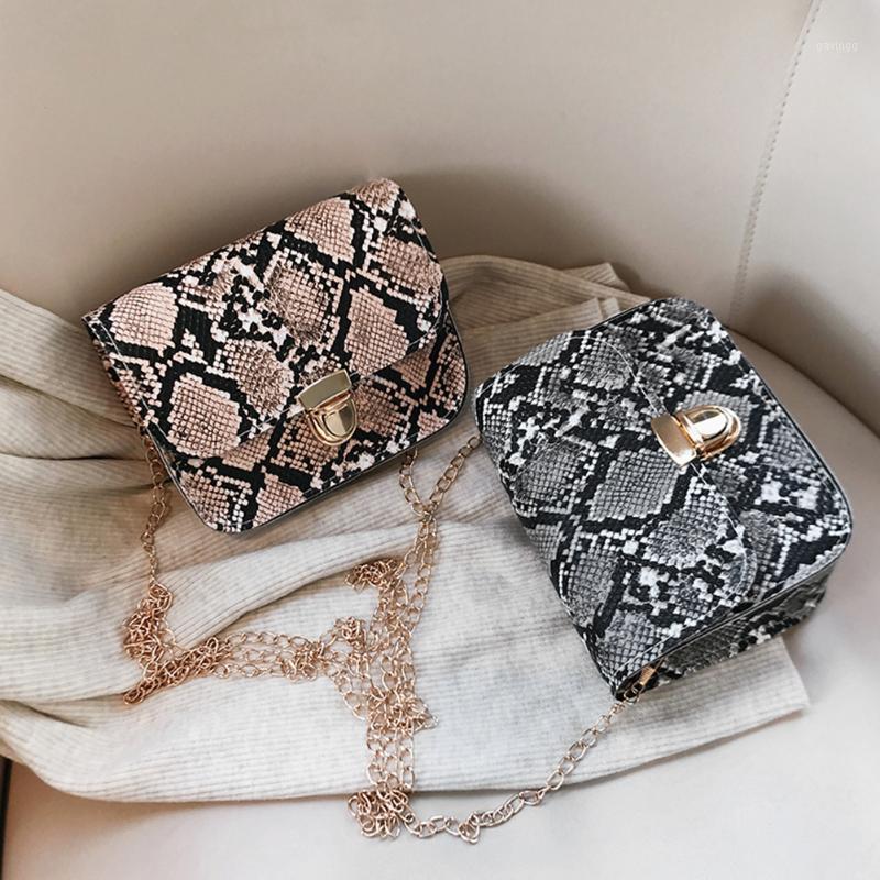 

Women Serpentine Messenger Bag Small Square Shoulder Bags PU Leather Snake Print Chain Crossbody Bags Small Shoulder Handbag1, Light brown