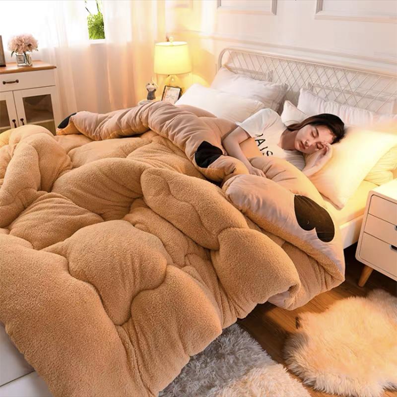

Lamb velvet quilt winter super warm comforter thickened warmth cotton double-sided quilt core dormitory blanket four seasons, Yellow