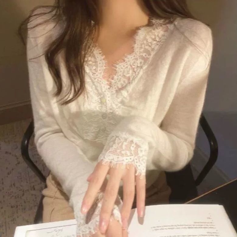 

2021 New Double Cation Face Plush Lace Women's Bottom Shirt Autumn and Foreign Winter Long-sleeved Thin Top 5ZTQ, White