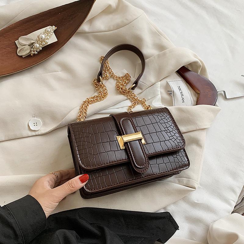 

High-end women's bags 2021 spring new wave Korean retro shoulder bag messenger fashion chain small square bag wholesale, Black