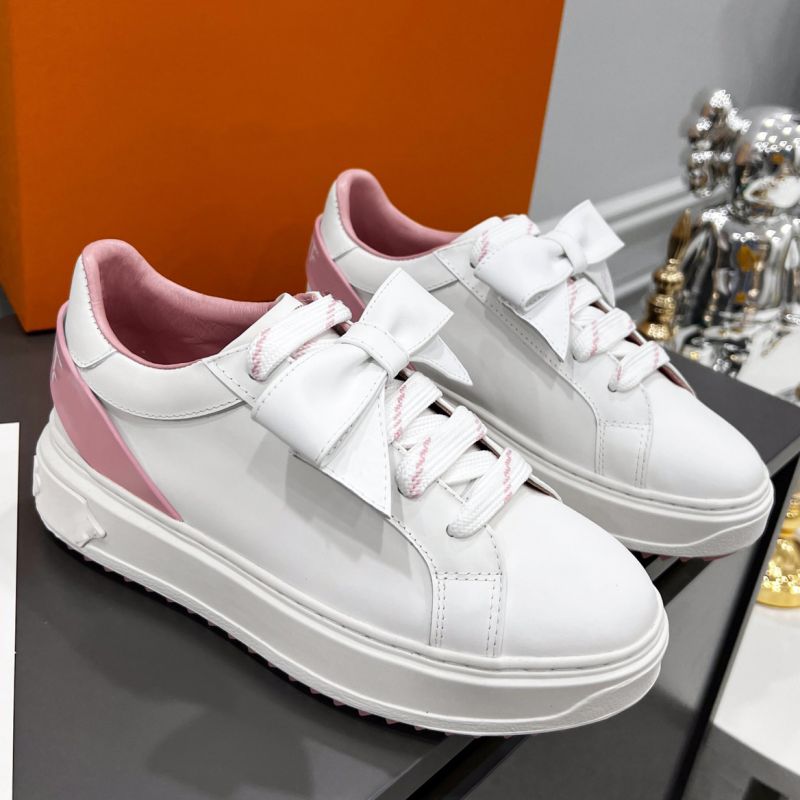 

2022 womens Designer Shoes women TIME OUT sneakers, new bow lace accessory luxury Fashion Outdoor Sneaker, Style3