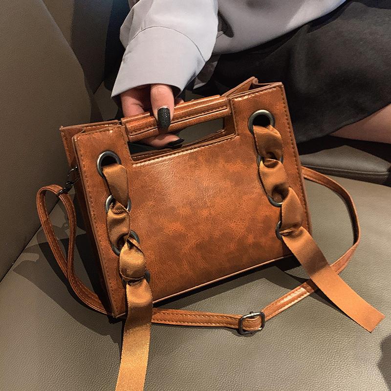 

Personality Trend Single Shoulder Messenger Handbag PU Leather Silk Scarf Handbag Women's Fashion Shoulder Bag Designer Handbags, Black