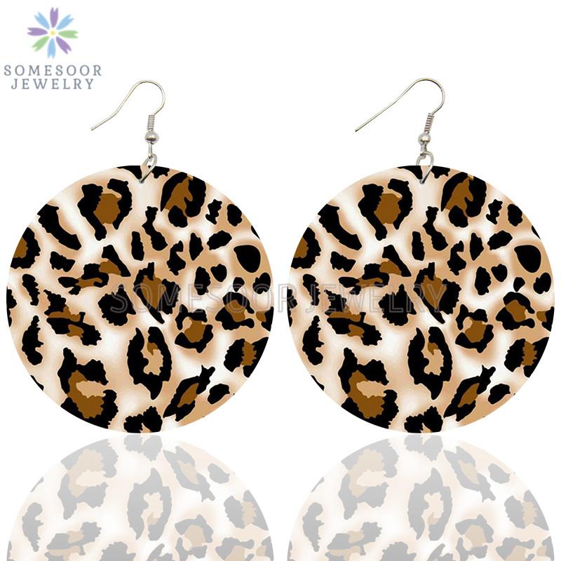 

SOMESOOR Lovely Leopard Design African Wooden Drop Earrings Both Sides Printed Bohemian Heart Pattern Dangle For Women Gifts