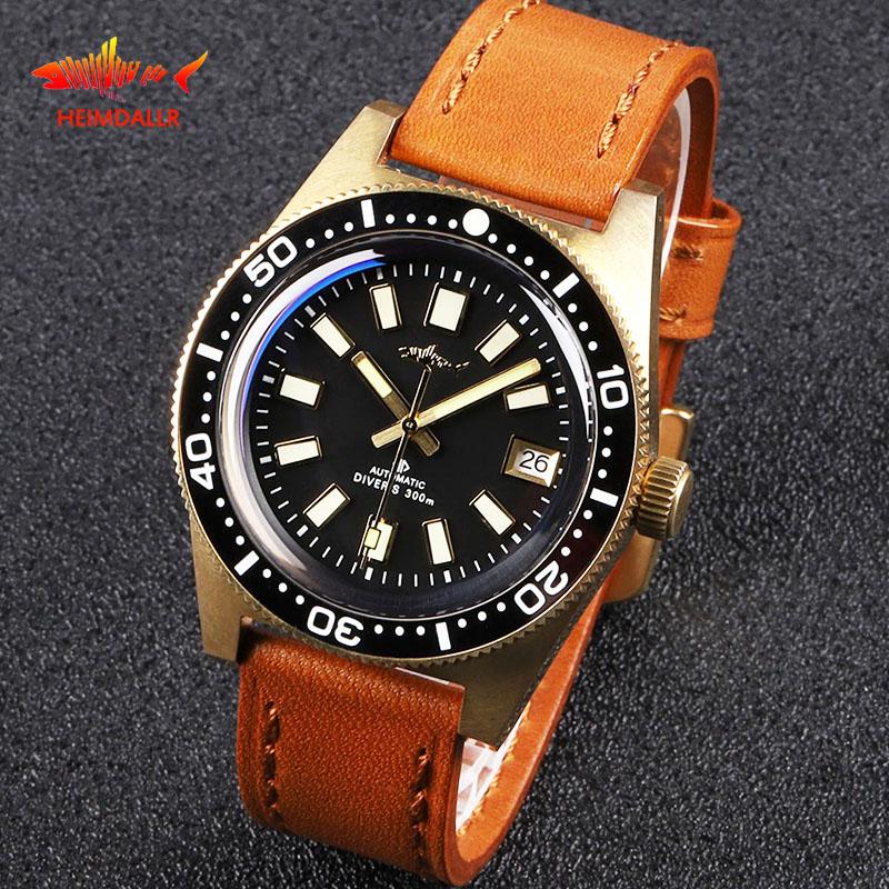 

Wristwatches HEIMDALLR 300M Black Dial Men's Bronze Diver Watch Sapphire Waterproof NH35A Automatic Movement Mechanical Watches, C-black-silicone
