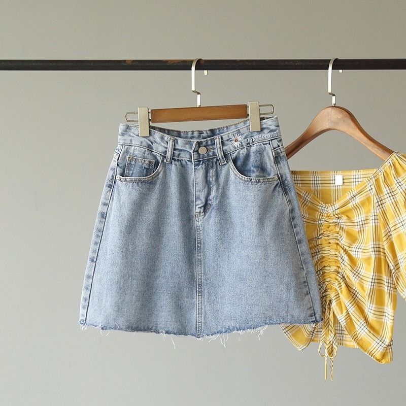 

2021 New Women will see blue solid waist embroidery denim mini street skirts high pockets button all combined jeans get out the line BPUX