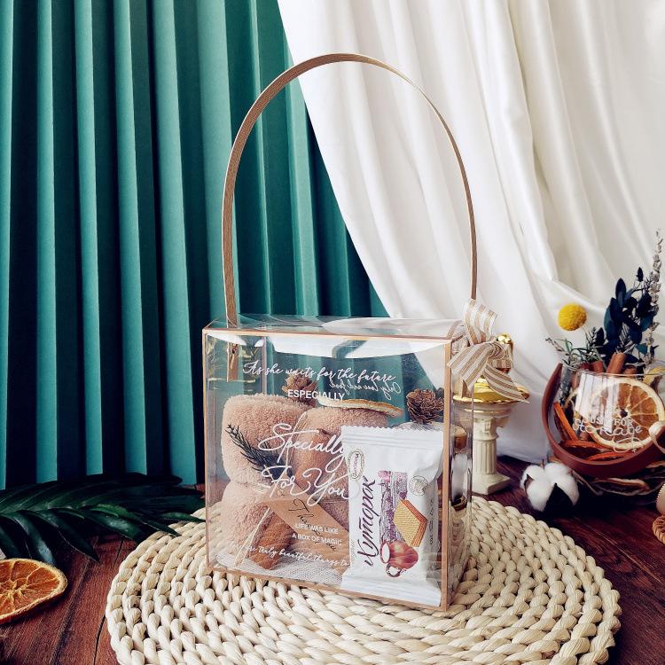 

2Pieces Vintage Wedding Favors Gift Bags Portable Gift Bag Box for Party Baby Shower Plastic Chocolate Boxes Package With Yarn