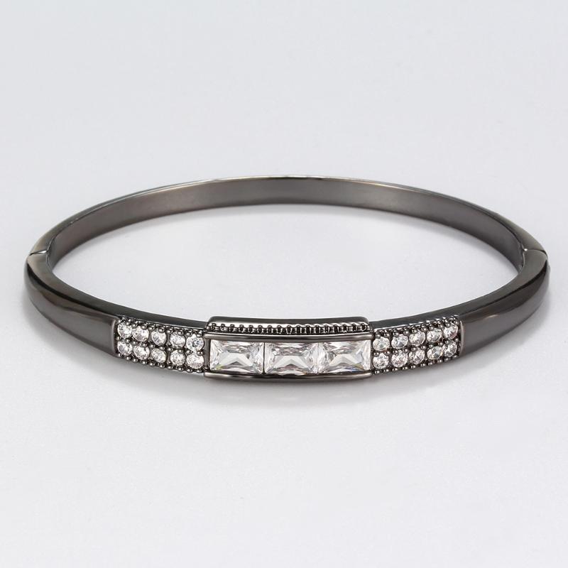 

Women Bracelet Silver Color Square Inlaid Cubic Zirconia Bracelet Sweet Stylish Birthday Gifts for Girlfriend Designed for Women