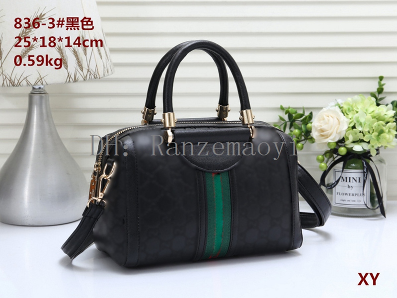 

2021 Fashion Series Crossbody Bags Women Tote Bags Portable European and American Retro Printed PU Shoulder Bag, Black