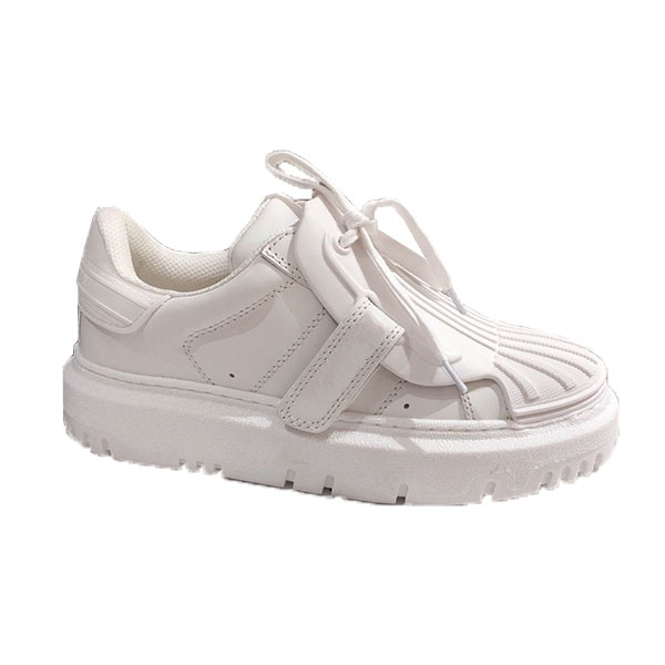 

Luxurys Desginers INS Women Sponge cake Platform Party Shoes Triple Black White Falt Shoes Platform Womens Sneakers Size 35-40