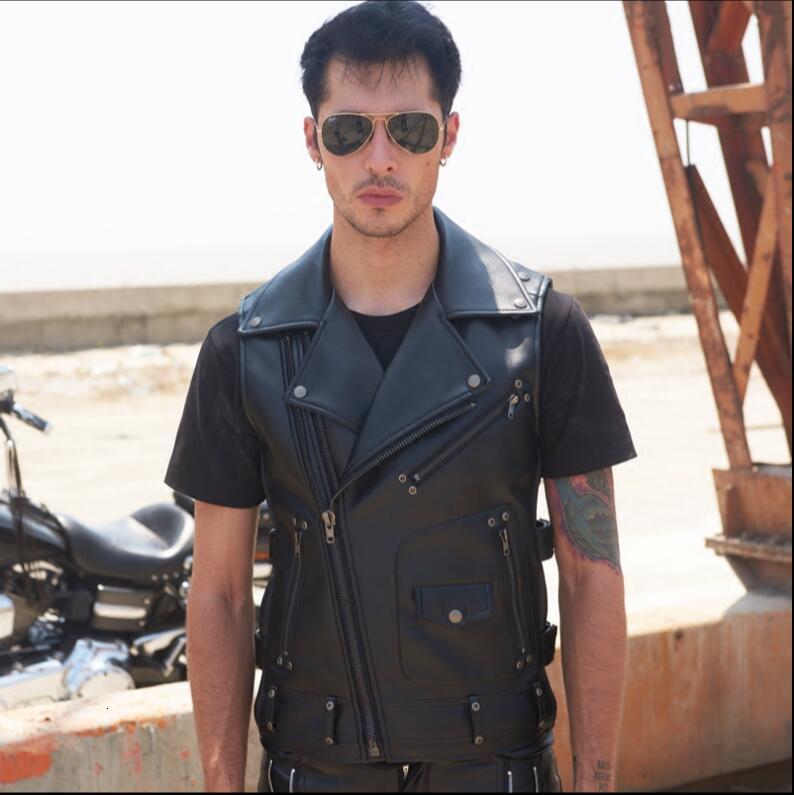 

2021 New Men on Motorcycle Korean Version Slim Leather Vest of Young Men. GOV5, Black