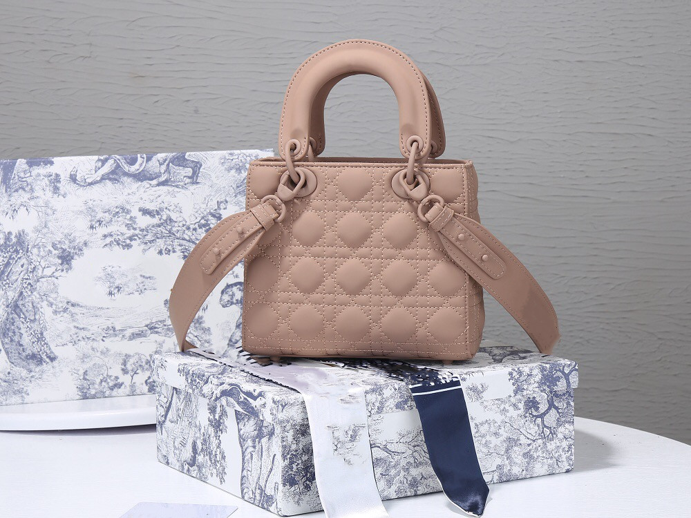 

Big Women Bucket Bag Female Shoulder Bags Large Size Vintage Soft Leather Lady Cross Body Handbag for Women Hobos Bag Tote1