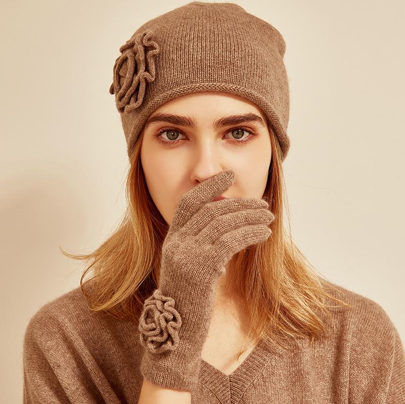 

100% Cashmere High Quality Women's Gloves Hat Autumn Winter New Version Hand Hook Flowers Knitted Cashmere Two-piece Fashion Set