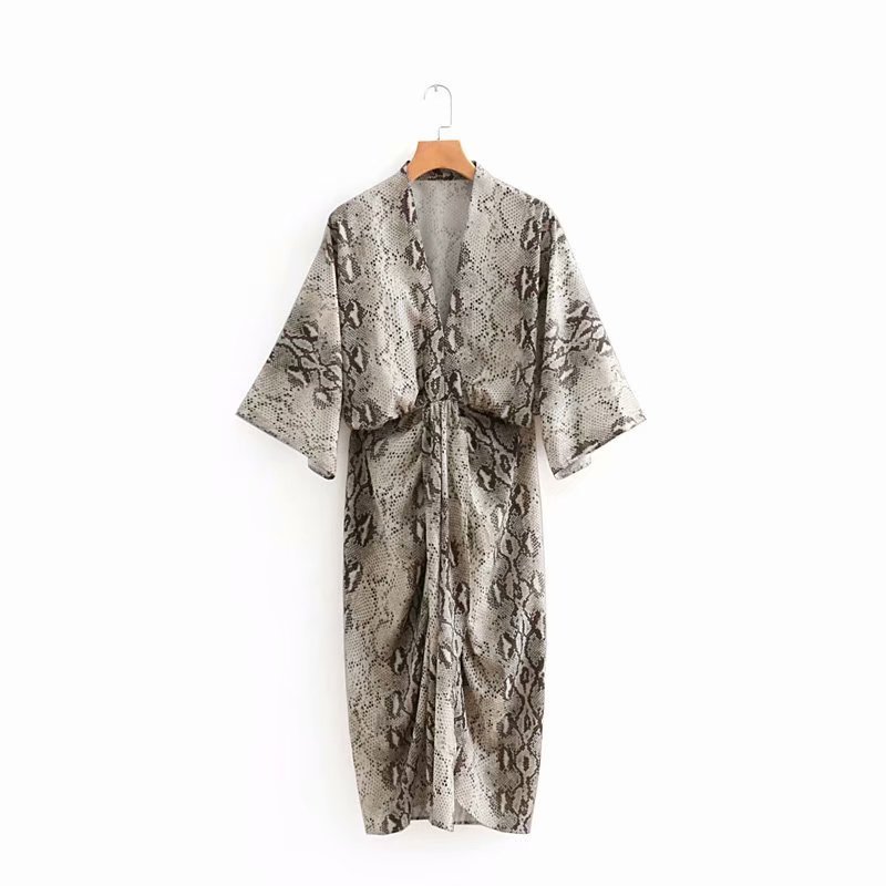 

2021 New Vintage V-neck Charges Wrinkled Print Drapeado Loosely Released Bat Bohemian Beach Dressed in Medium and Long Kimono Wvq3