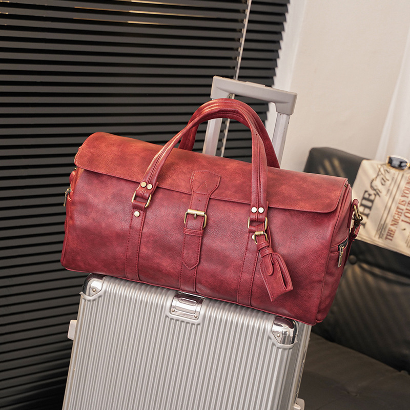 

men leathers shoulder bags outdoor fitness business trip large capacity leisure travel bag retro red leather handbag simple belt decorative fashion backpack, Red-3311
