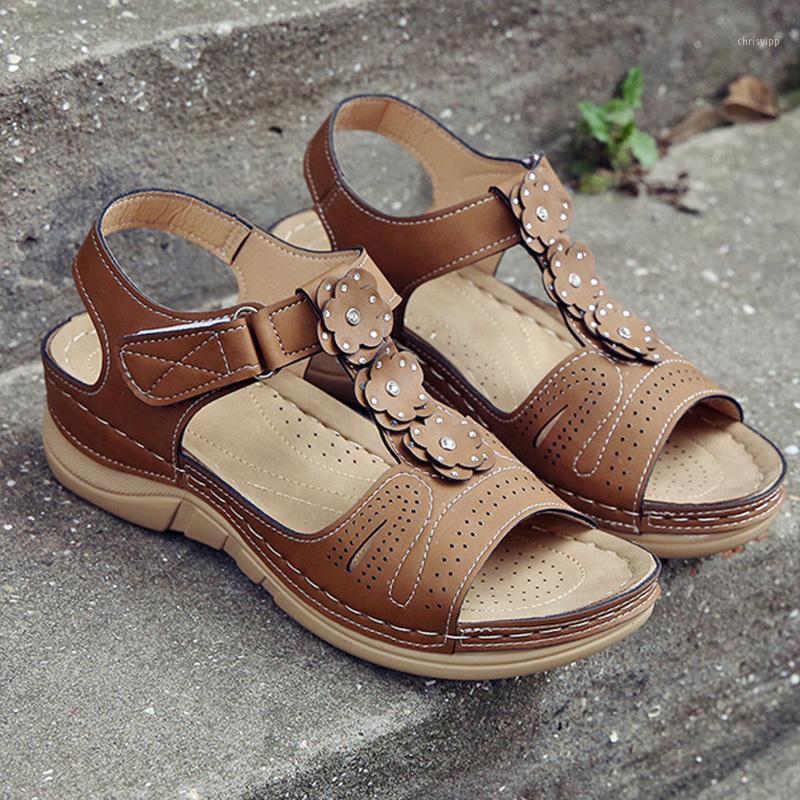 

Woman Sandals Hook Loop Women Breathable Flats Ladies Platform Beach Shoes Women's Walking Female Footwear Plus Size 20201, Brown