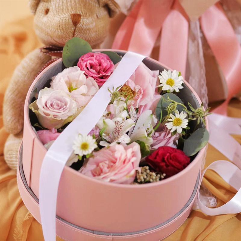 

Florist Hat Scarf Storage Boxes Round Leather Handheld Box Candy Boxes Flowers Gift Box Packaging for Gifts Christmas
