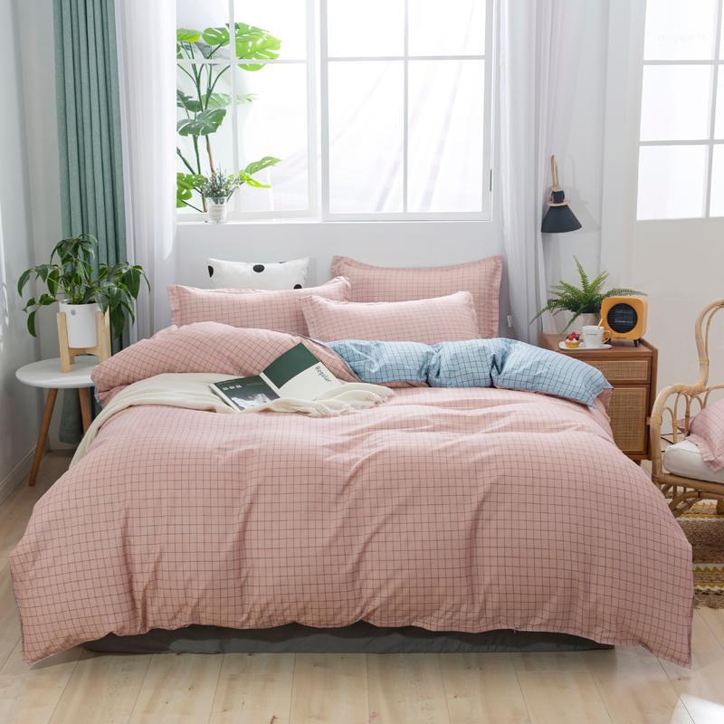 

Europe Simple Bedding Sets Duvet Cover Sheet Pillowcase Small Grid Lattice Pink Bed Linen 180x220 Queen Bedclothes Home Textile1, Jihe