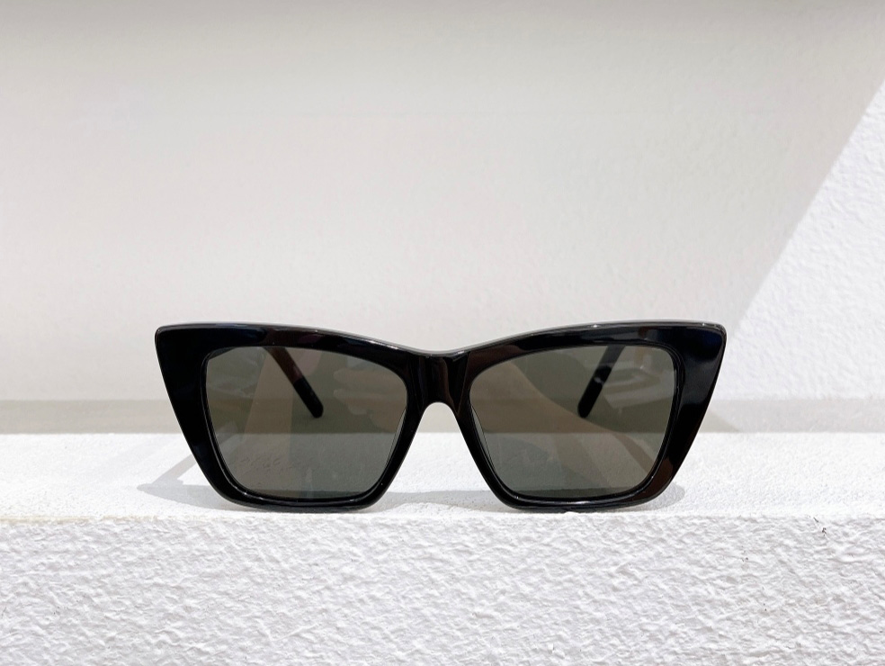 

Black Cat Eye Sunglasses Dark Grey Lens Women 276 Fashion Sunglasses UV400 Glasses with Box