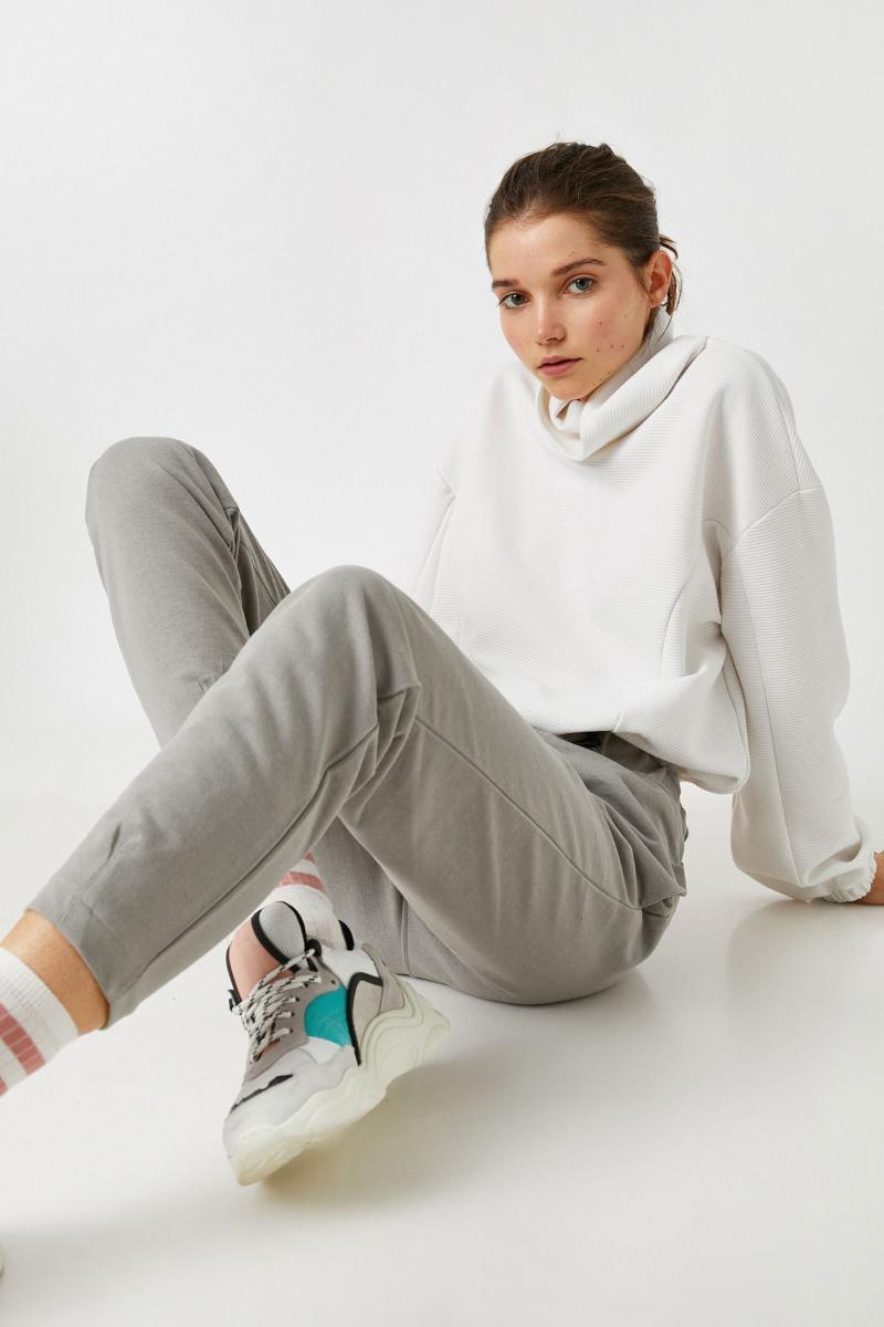 

Koton Women Gray Sweatpants 1 KAL48111IK, Gray/027